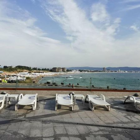 Apartmán Апартамент У Моря В К-С Paradiso В Г. Несебър Exteriér fotografie